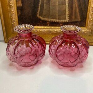 Set Of 2 VINTAGE FENTON？CRANBERRY ART GLASS MELON RUFFLED VASES 3.75”H